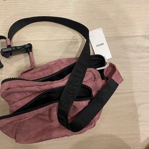 NWT baggu Fanny pack